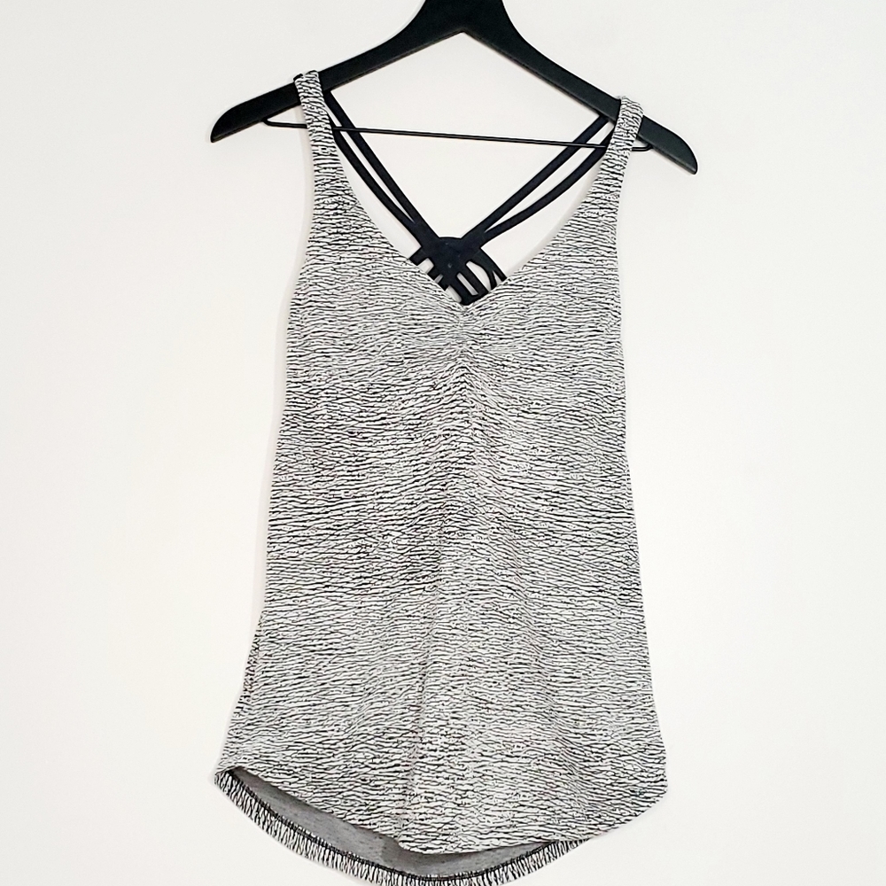 Lululemon athletica womens sports top size 6